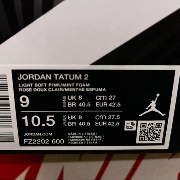 Jordan Athletic Shoes Pink and Purple Streamlined
Jordan Tatum 2 purple/pink - Picture 5 of 8